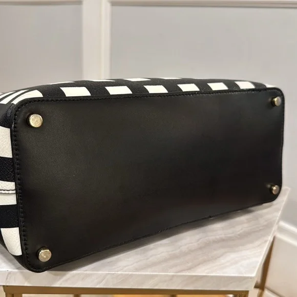 Kate Spade Bag Vegan Leather Black and White Checker Geometric Tote - Picture 8 of 17